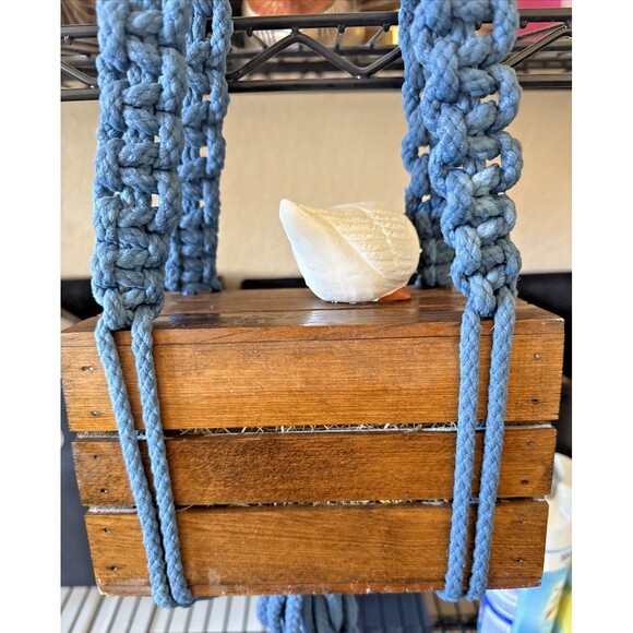 Vintage Handmade Blue Macramé Hanger W/Wooden Box W/Geese & Eggs Decor 27” - Picture 5 of 12